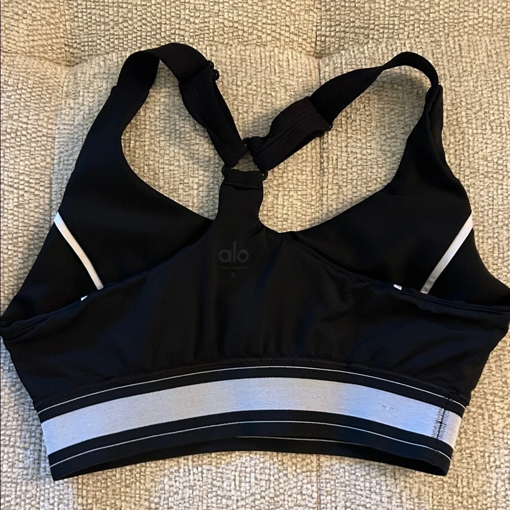 ALO Airlift Suit Up Bra - Picture 5 of 6